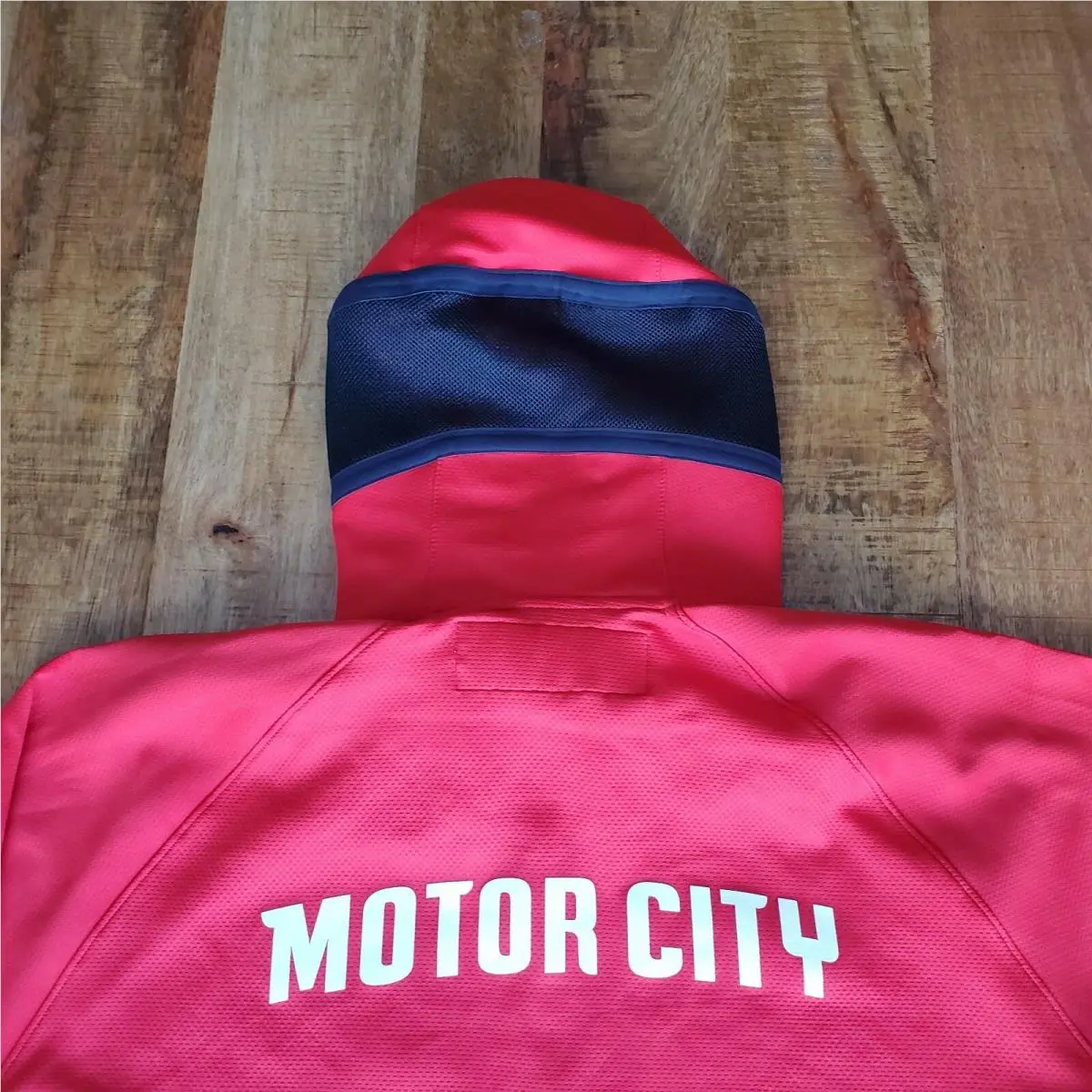 Nike clothing - Red/White/Blue (UPC: 0193153405355) 7