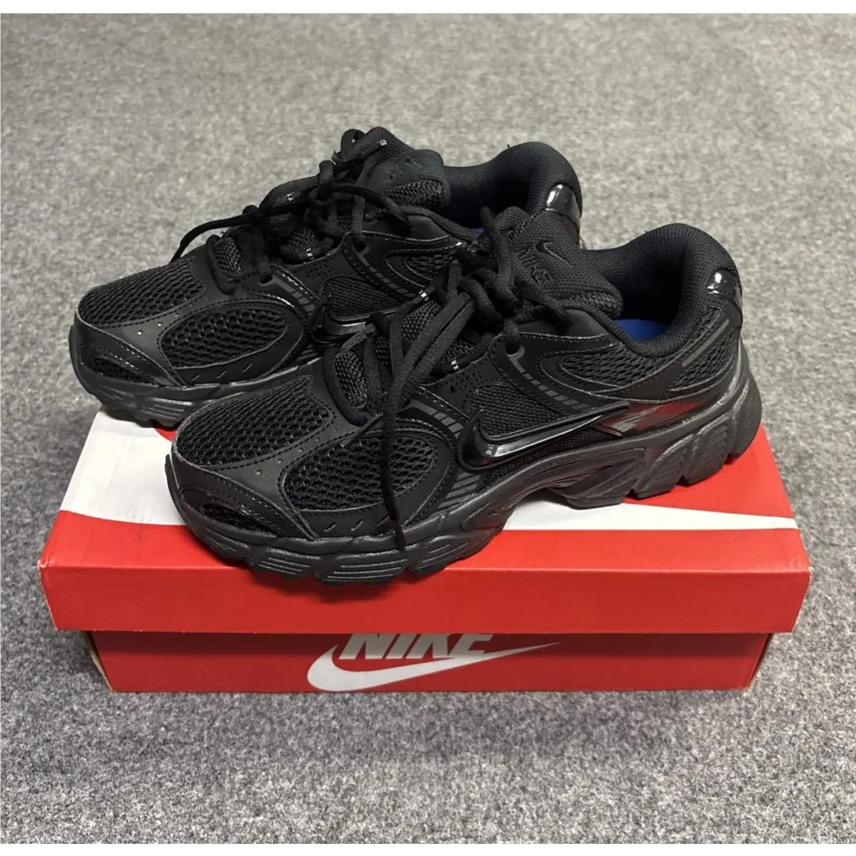 Nike shoes - Nike V5 RNR - RNR - HQ7901-004 - Black 1