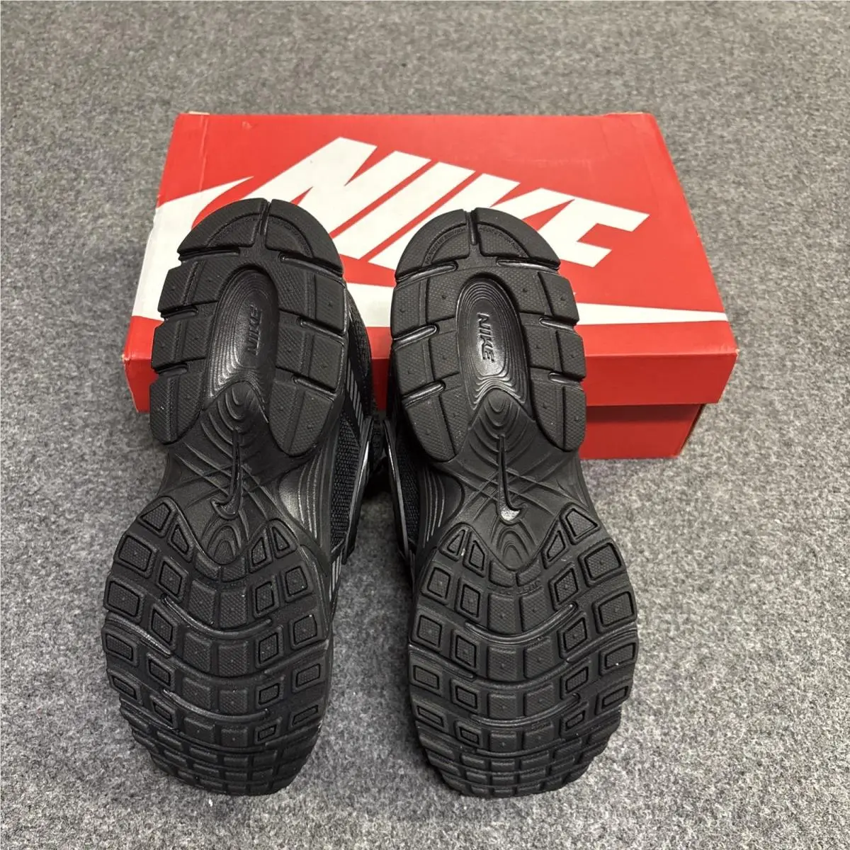 Nike shoes - Nike V5 RNR - RNR - HQ7901-004 - Black 4