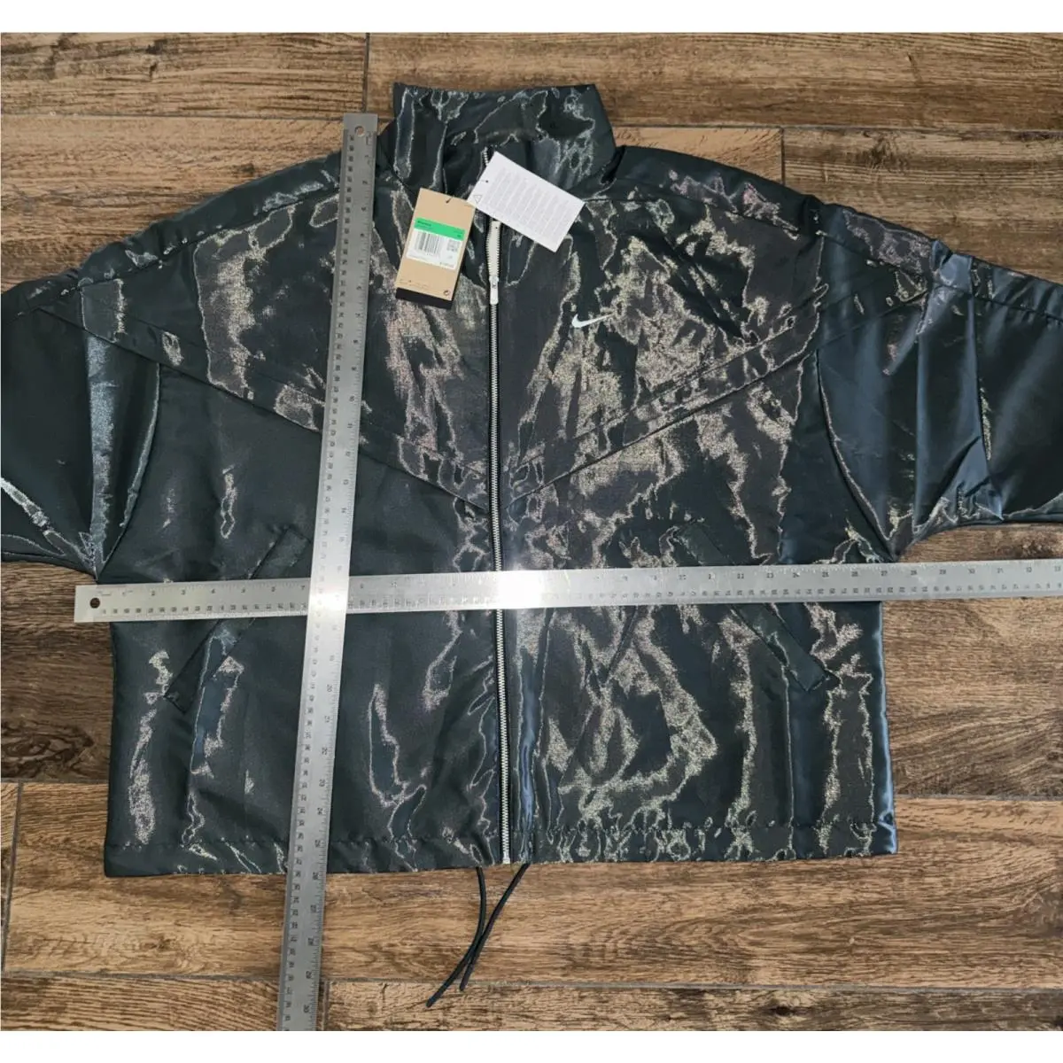 Nike clothing - Green (UPC: 198727222536) 2