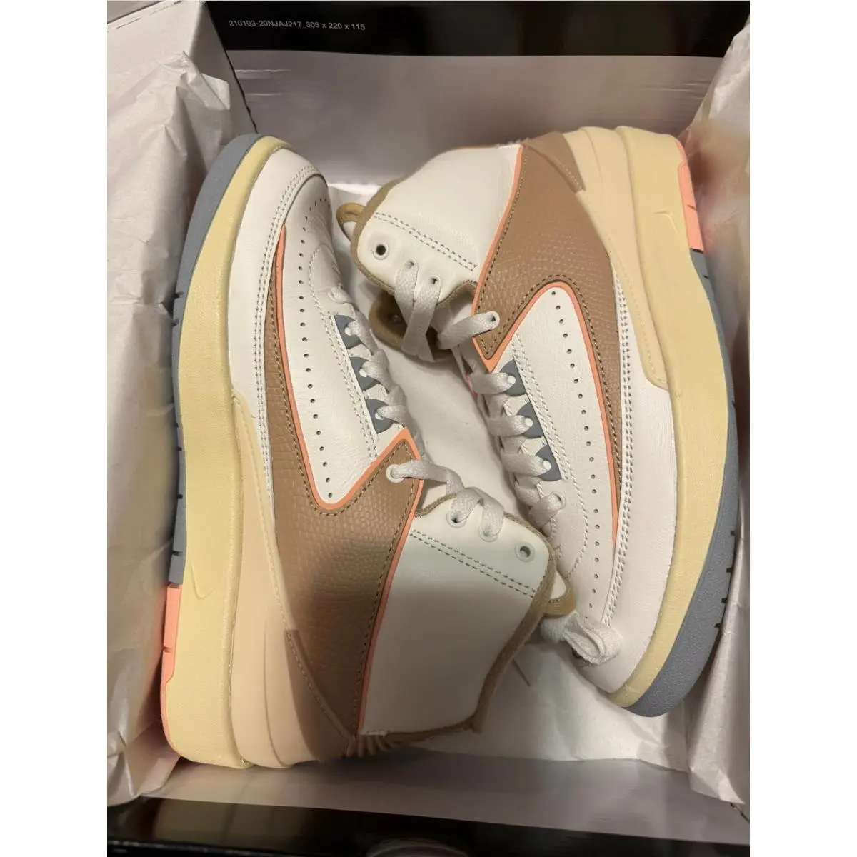 Nike shoes - Air Jordan 2 - Air - Beige 7