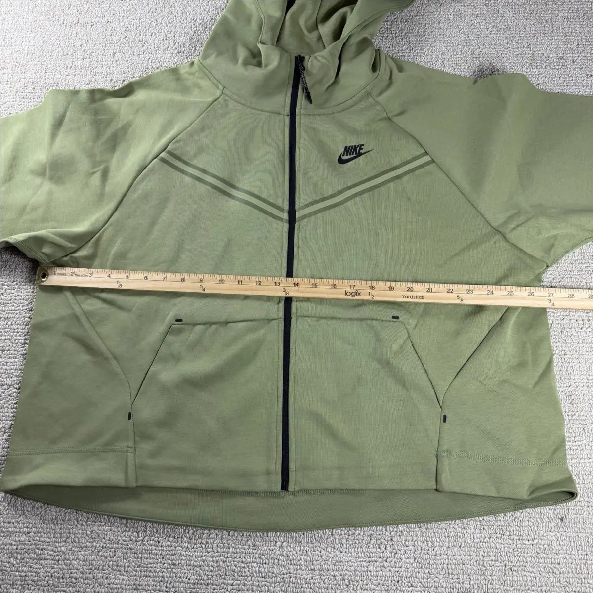 Nike clothing - Green 2
