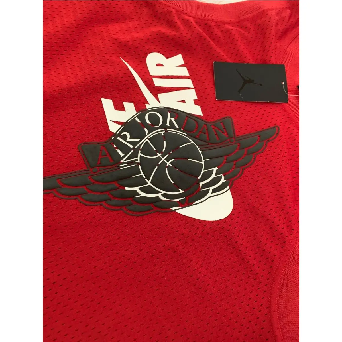 Nike clothing - Red (UPC: 0192498633713) 0