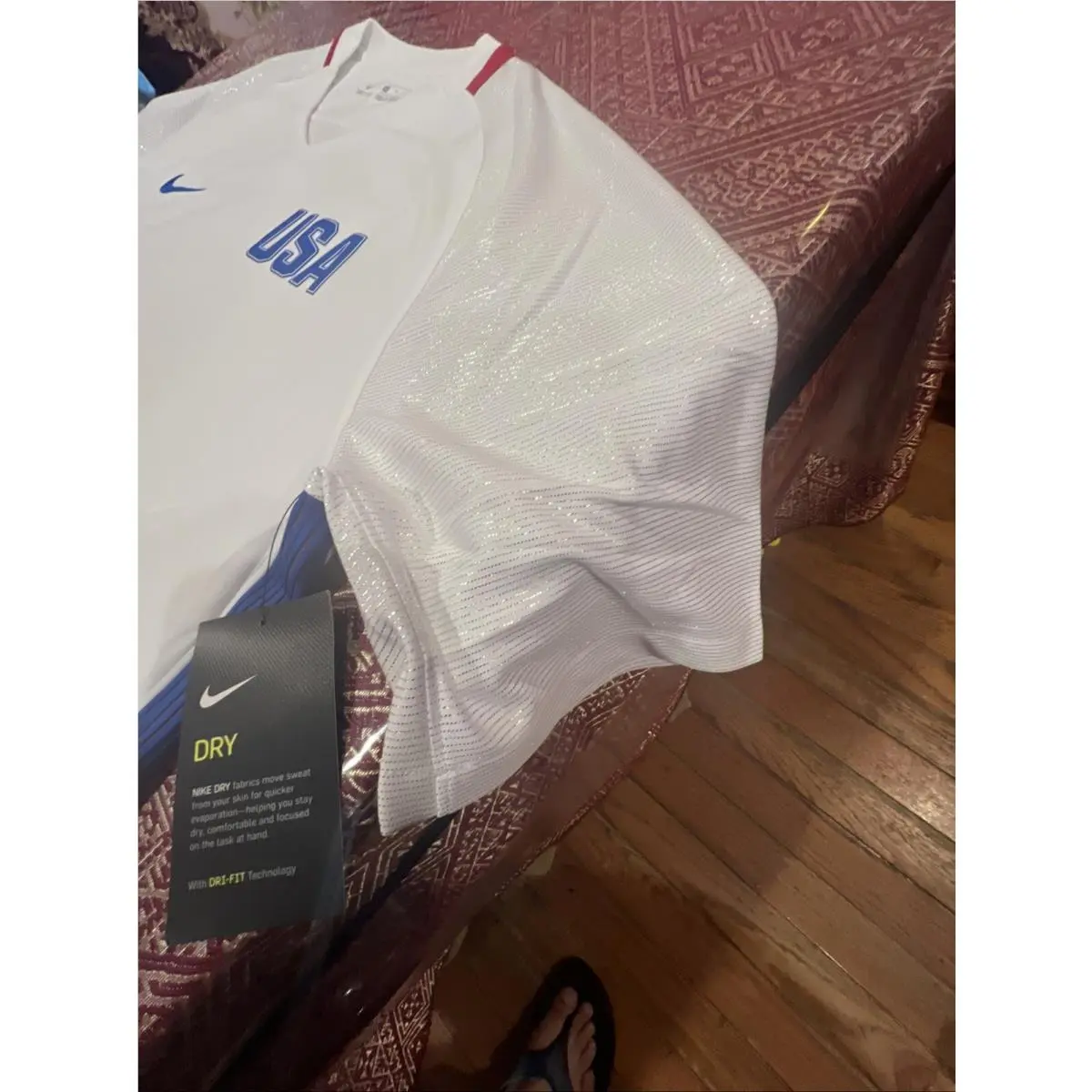 Nike clothing - Nike - 845368-100 - White (UPC: 0091207903713) 9