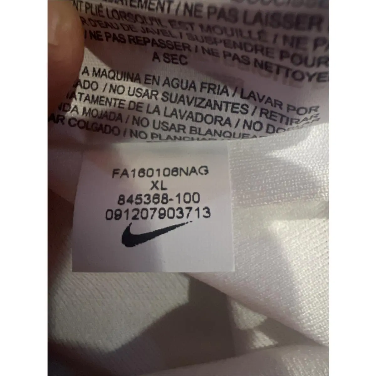 Nike clothing - Nike - 845368-100 - White (UPC: 0091207903713) 14