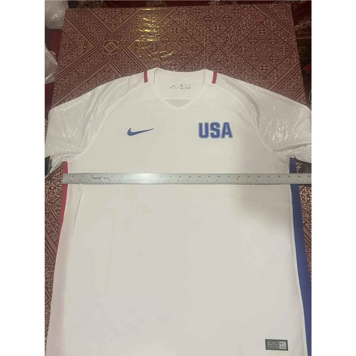 Nike clothing - Nike - 845368-100 - White (UPC: 0091207903713) 19