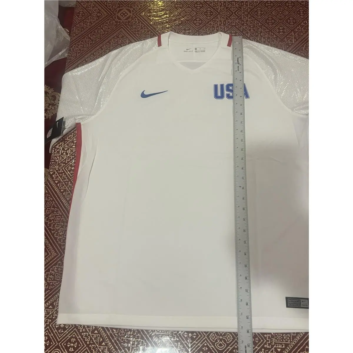 Nike clothing - Nike - 845368-100 - White (UPC: 0091207903713) 21