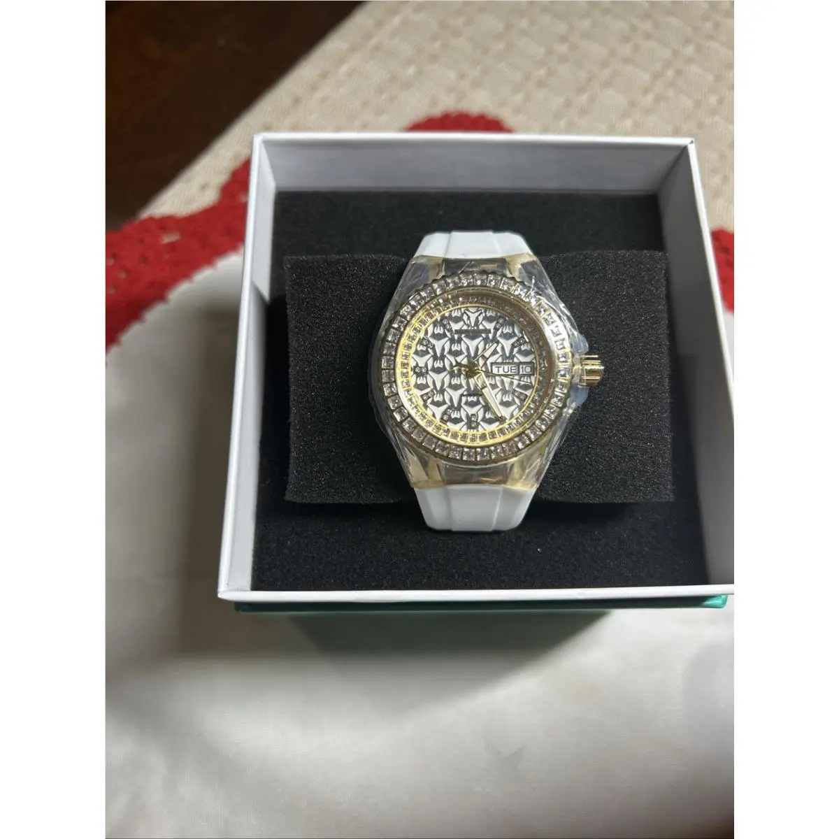Technomarine Cruise Quartz 200m Gold/clear Case Day-date 40mm White Strap Box by TechnoMarine