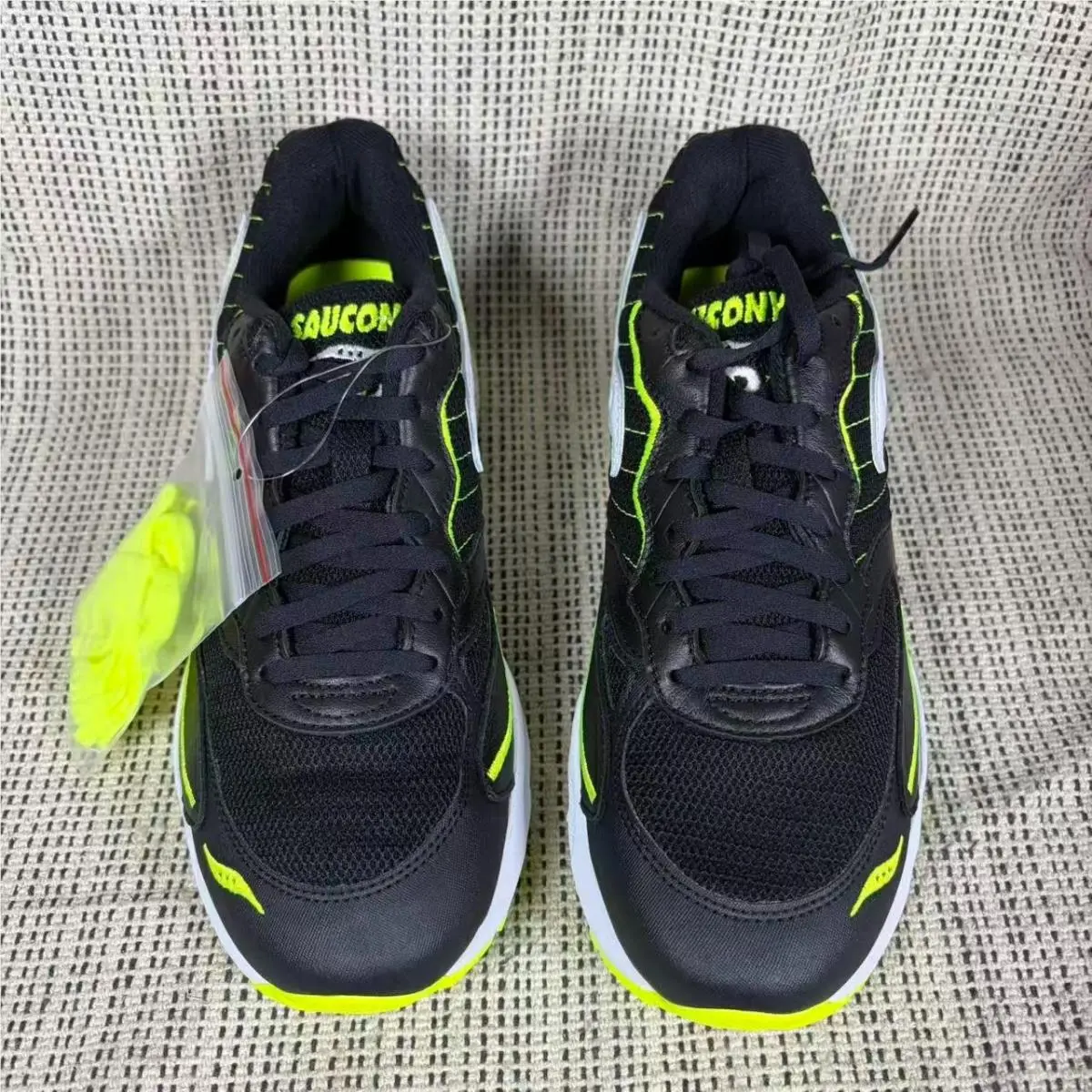 Saucony shoes - Saucony 3D Grid Hurricane - Grid Hurricane - S70646-6 - Black 19