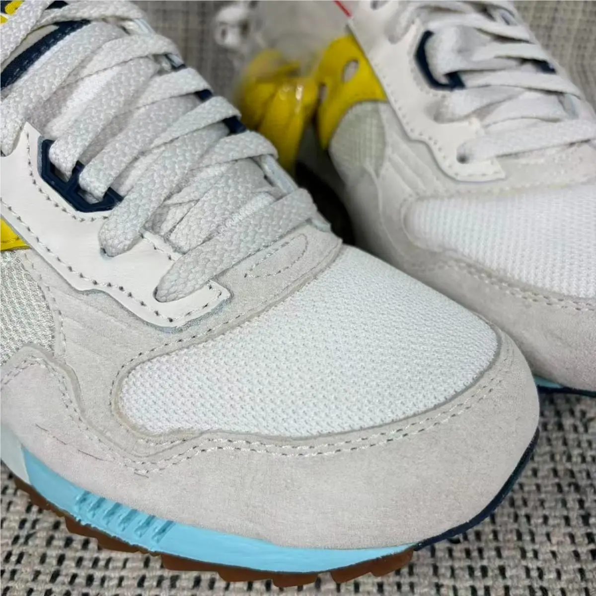 Saucony shoes - Saucony Shadow 5000 - Shadow - S70637-3 - Yellow 2