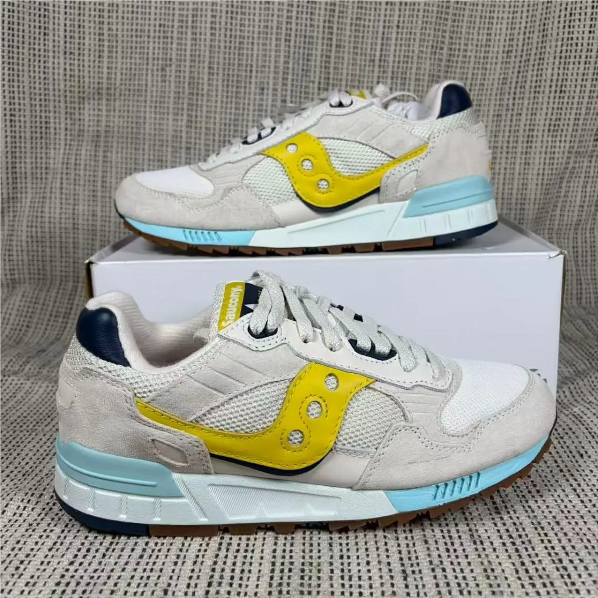 Saucony shoes - Saucony Shadow 5000 - Shadow - S70637-3 - Yellow 8