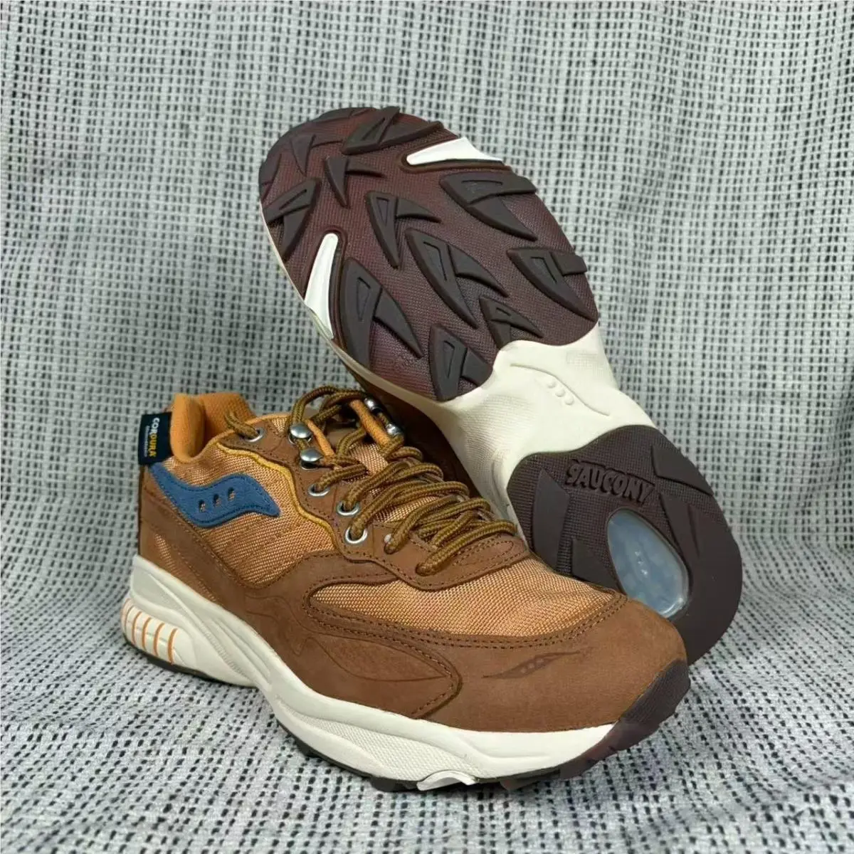 Saucony shoes - Saucony 3D Grid Hurricane - Grid Hurricane - S70742-1 - Brown 13