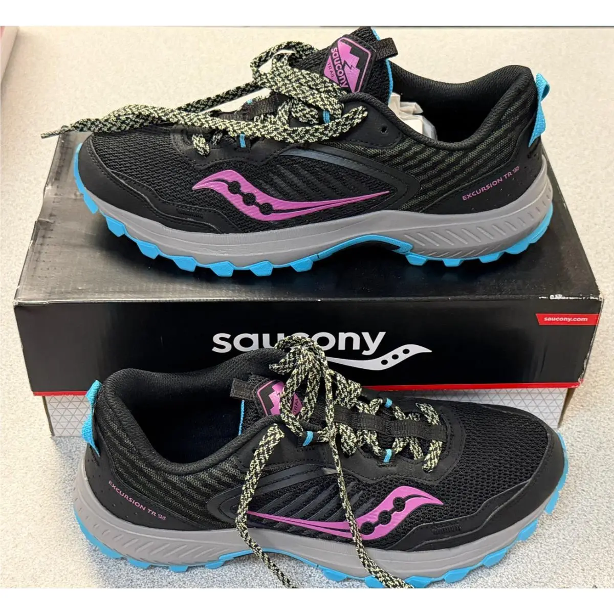 Saucony Excursion TR15 Womens Size 10 Black Pink Blue Running Shoes Sneakers