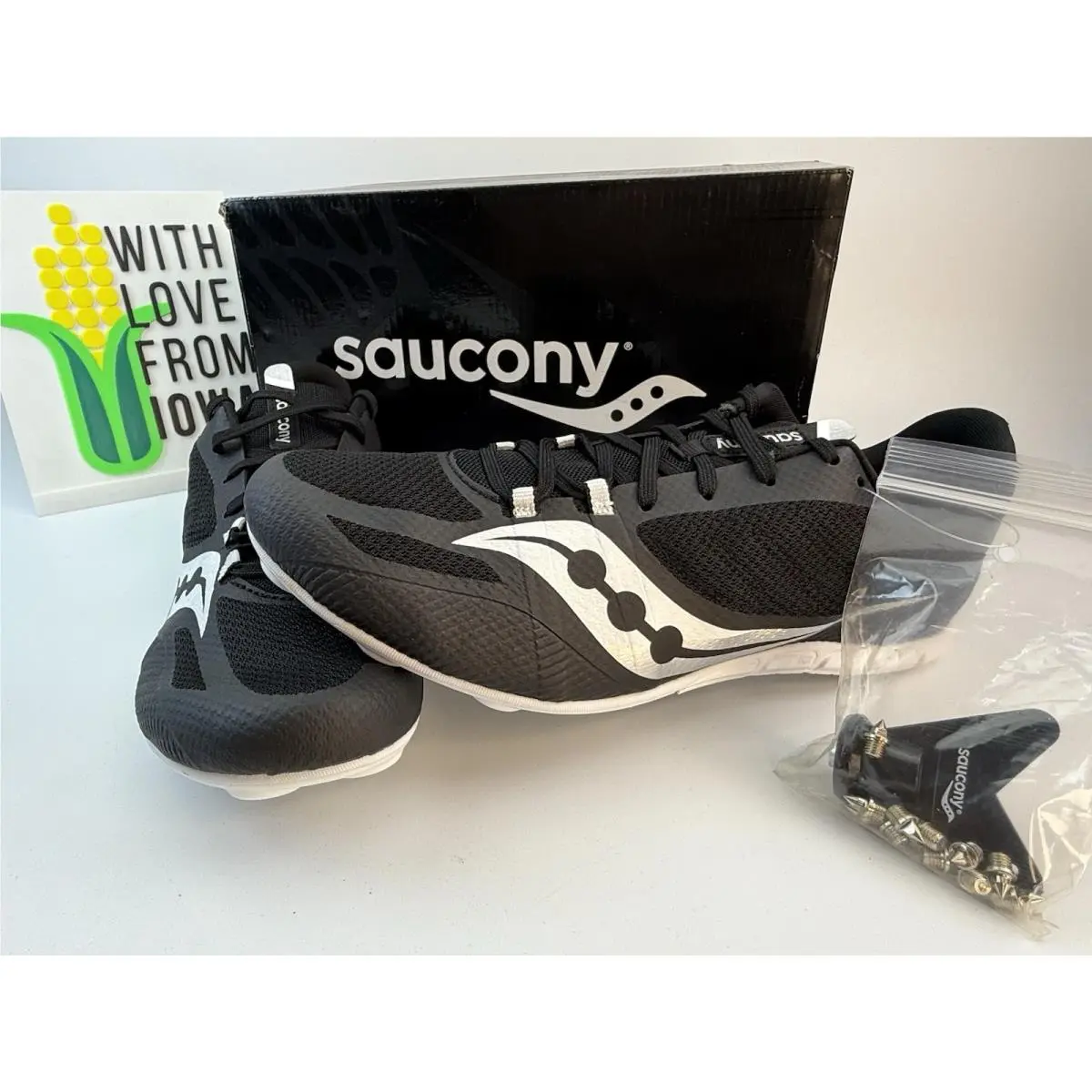 Saucony Vendetta 3 Men`s US Size 9.5 Racing Shoes Black White Track Running