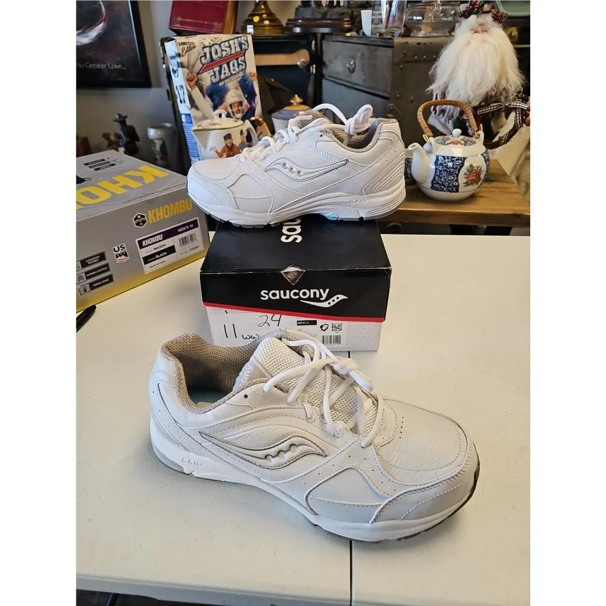 Saucony Womens Shoes Progrid Integrity ST2 Size 11 2E Whitecnew W/ Box