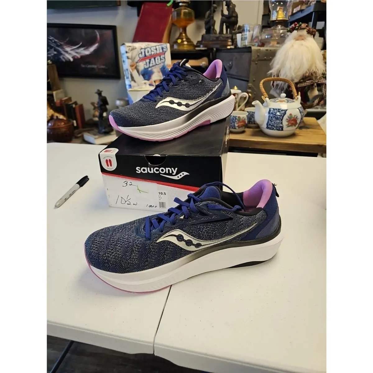 Saucony Echelon 9 Womens Size 12 M Blue Purple Running Sneaker S10765-33