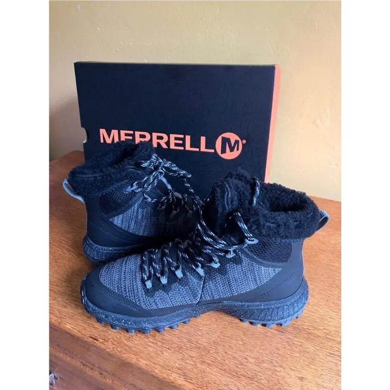 Women`s Merrell Knit Waterproof Walking Boots-sz 8-Black-NIB