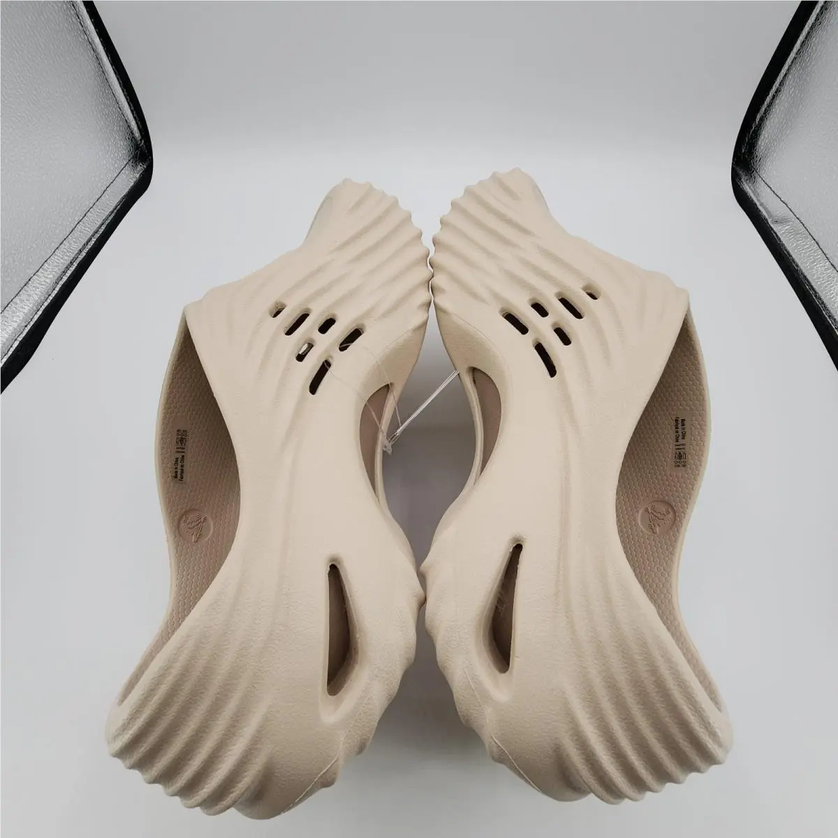 Crocs shoes - 210521-0LL - 210521-0LL - Beige 6