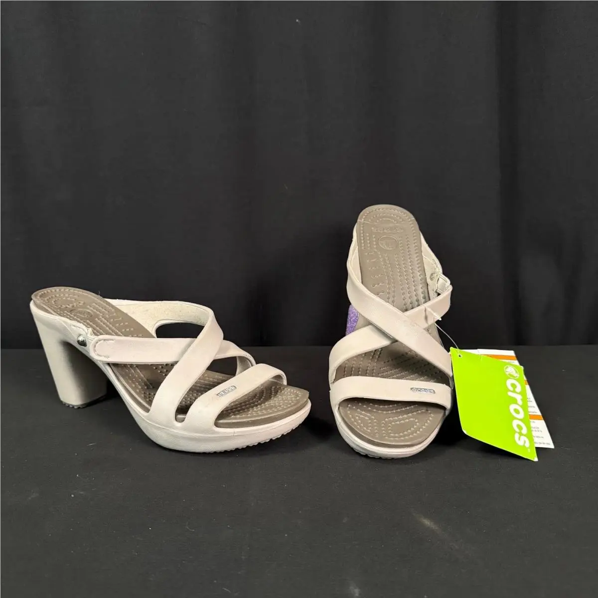 Cyprus IV 14558 Platinum Pewter Strappy Block Heel Sandals Womens 10 by Crocs