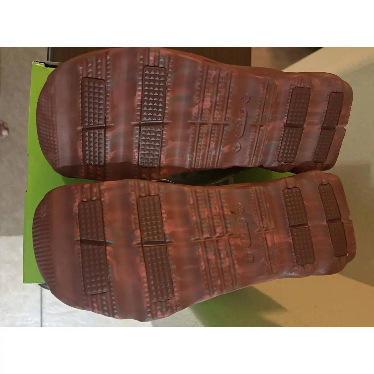 Crocs shoes - 210759-0LK - 210759-0LK - Red (UPC: 196265874613) 4