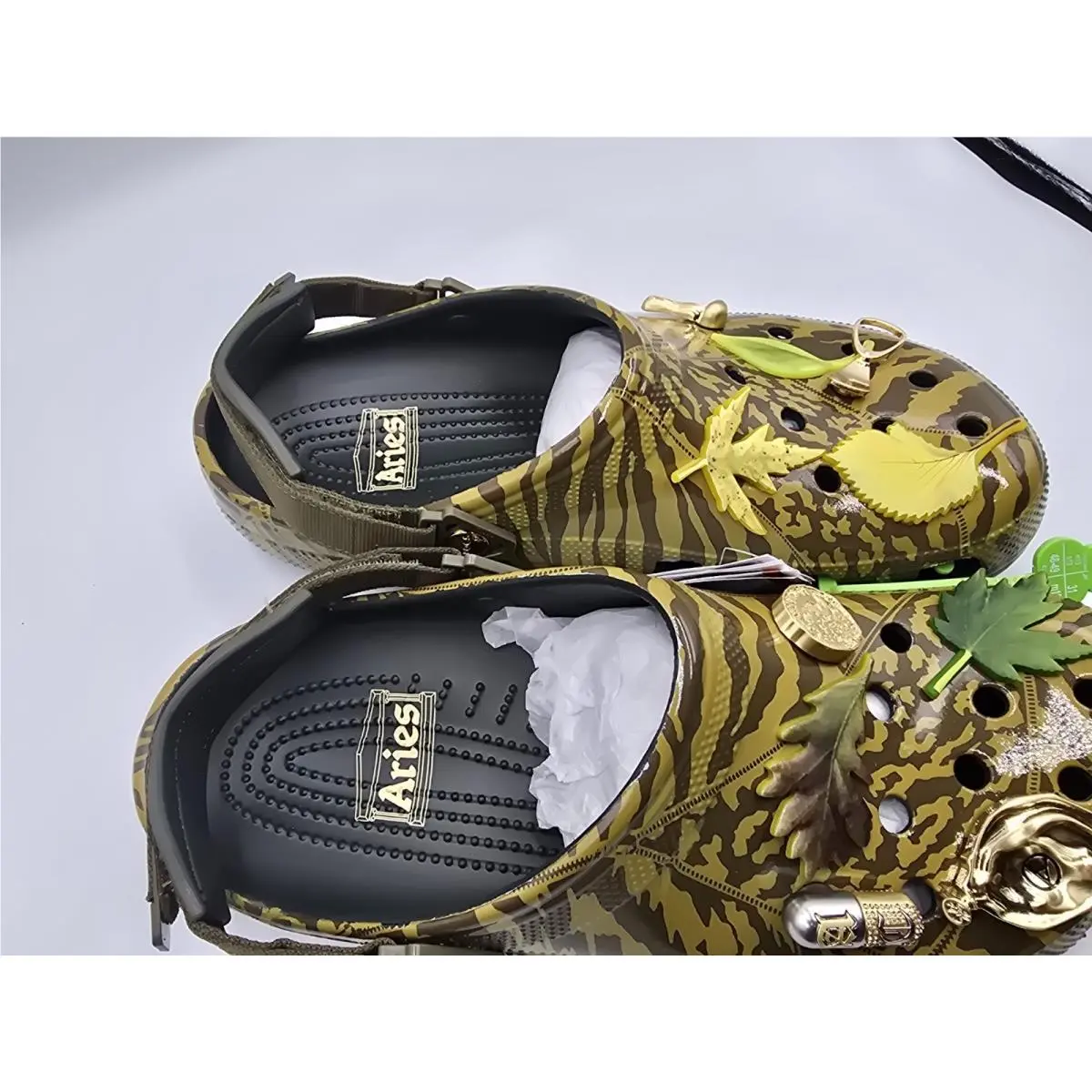 Crocs shoes - Crocs Clog - Clog - 211060-3AC - Green 4