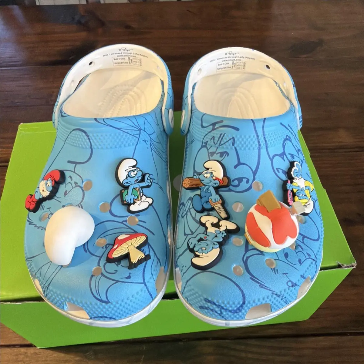 Crocs The Smurfs Classic Clog Blue Multi Jibbitz Mens 4 Womens 6 Box