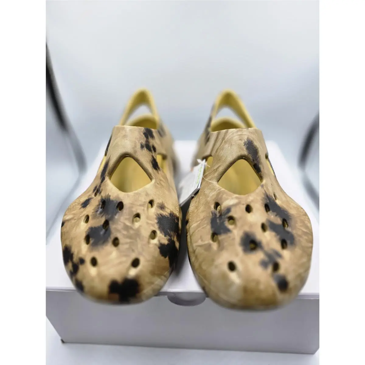 Crocs shoes - Crocs Pollex Juniper - Pollex Juniper - 209552-76A - Yellow 8