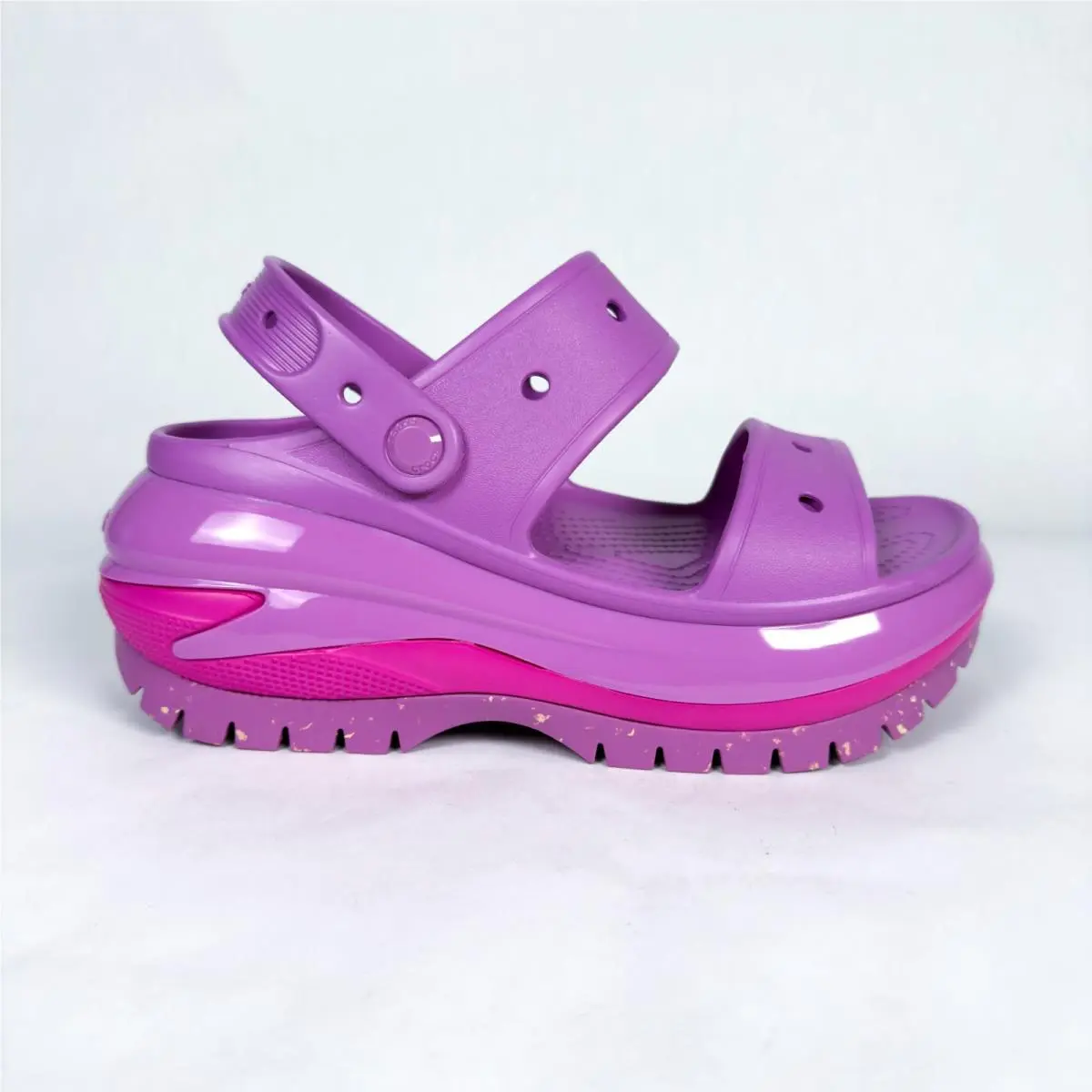 Crocs shoes - Crocs Classic Mega Crush Sandal - 207989-6WQ - Pink 0
