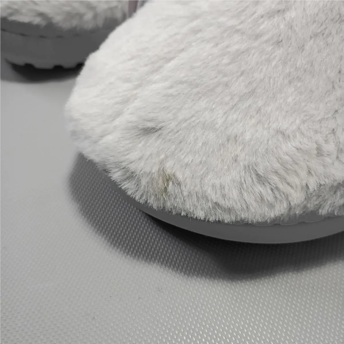 Crocs shoes - Crocs Classic Unfurgettable - Classic Unfurgettable - White (UPC: 198445306594) 4