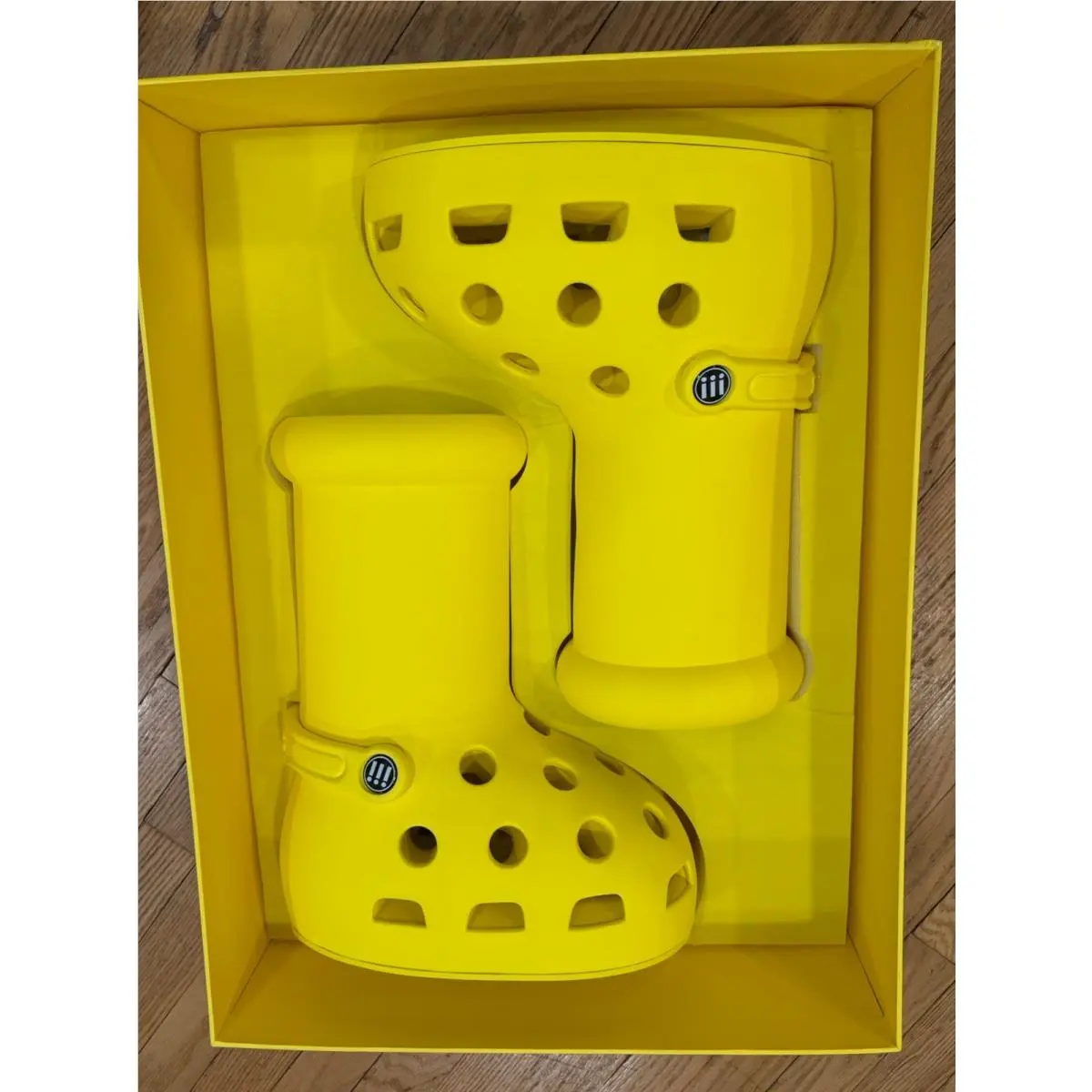 Crocs shoes - Crocs Mschf Big - Mschf Big - MSCHF010-Y - Yellow 8