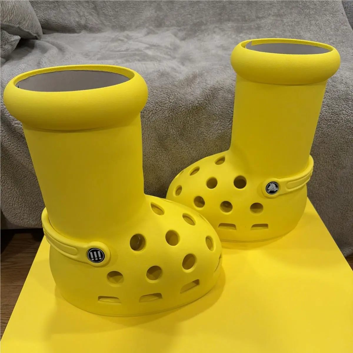 Crocs shoes - Crocs Mschf Big - Mschf Big - MSCHF010-Y - Yellow 1