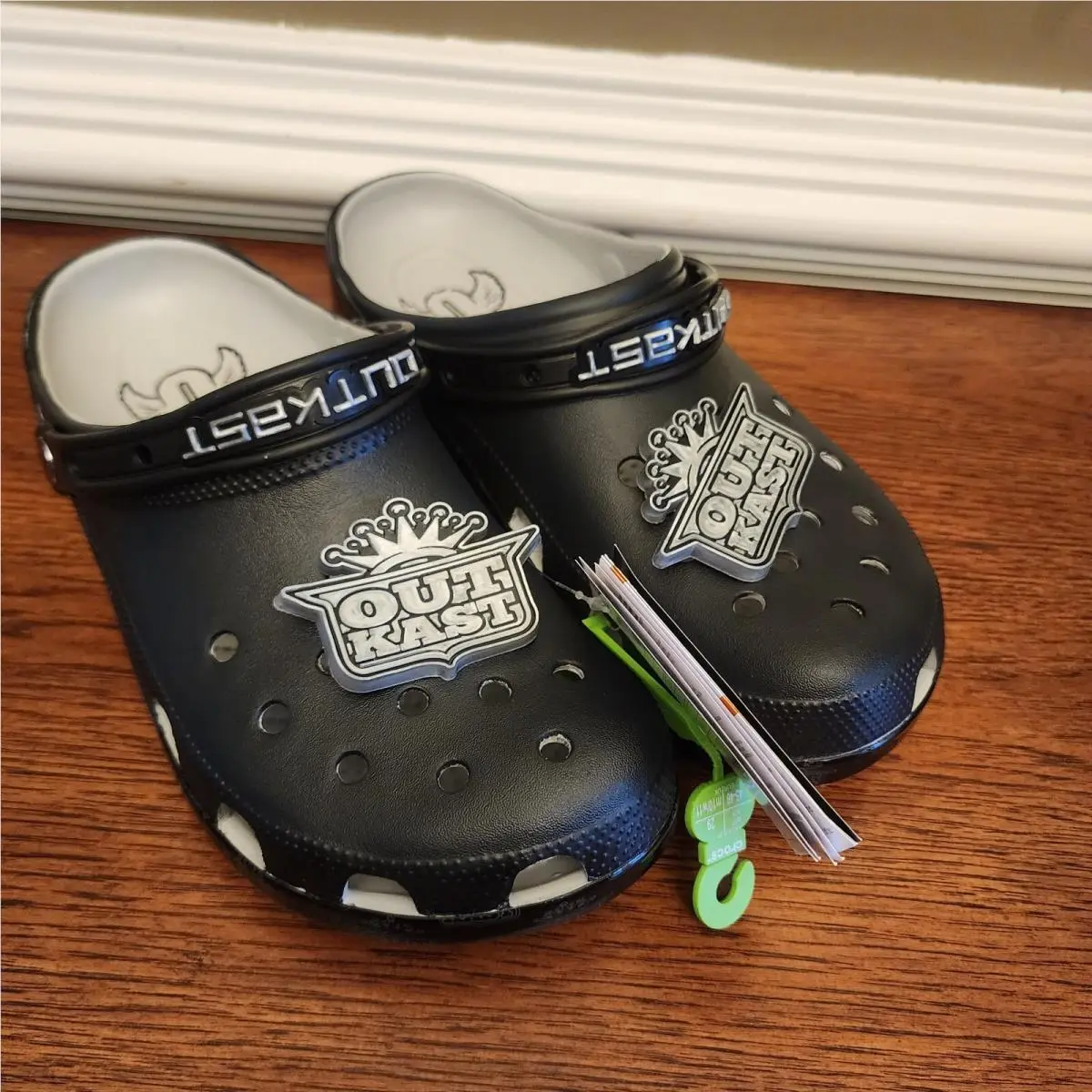 Outkast Crocs Classics Clog Black Silver Mens 10 Womens 12 Andre 3000 Big Boi