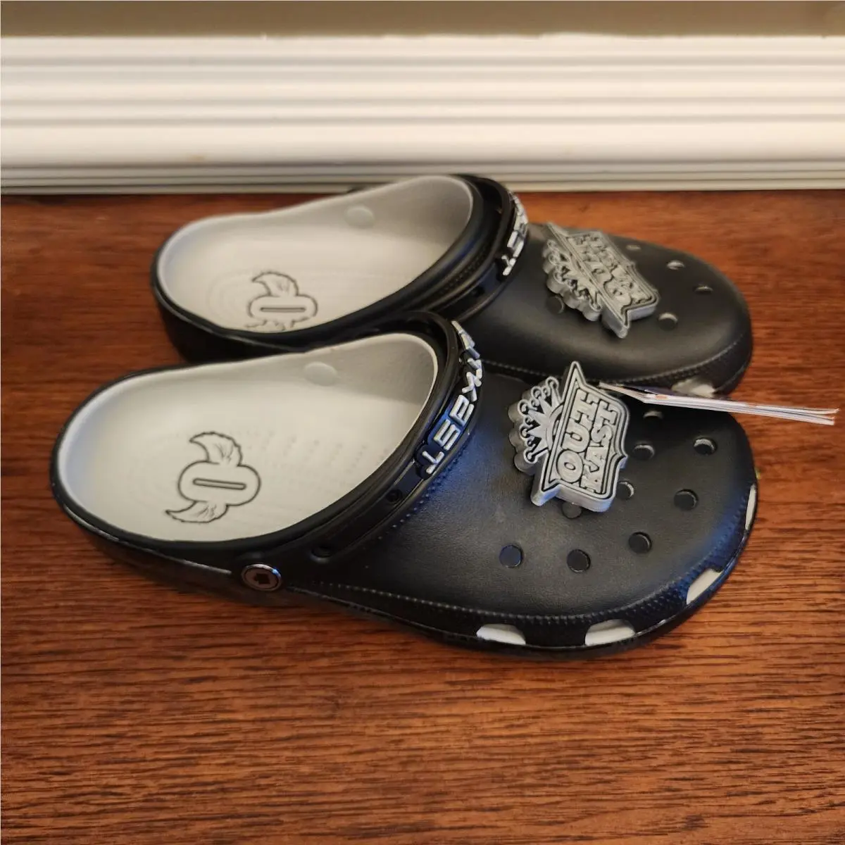 Crocs shoes - Classics - Classics - Black (UPC: 196265500048) 0