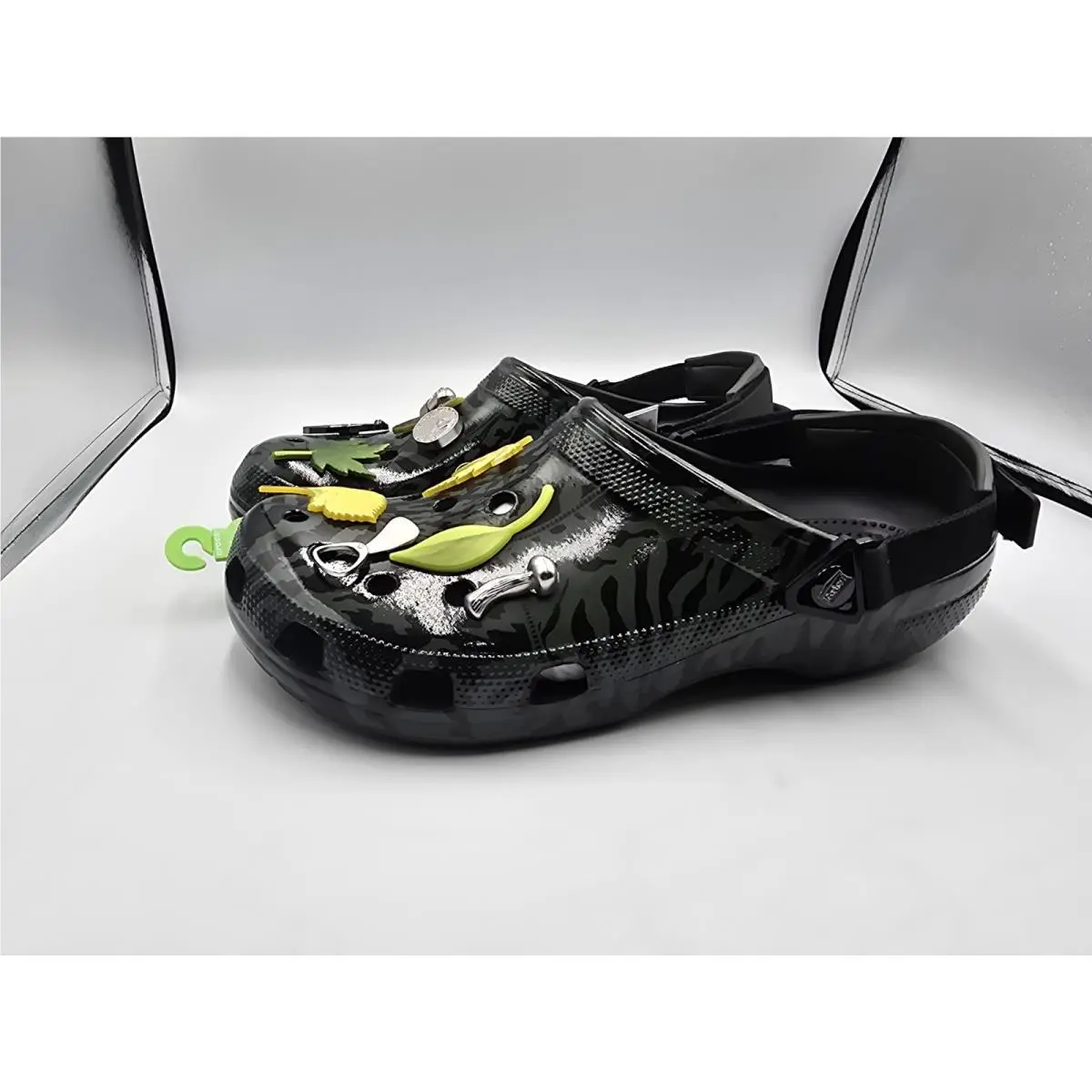 Crocs shoes - Crocs Clog - Clog - 211060-001 - Green 0