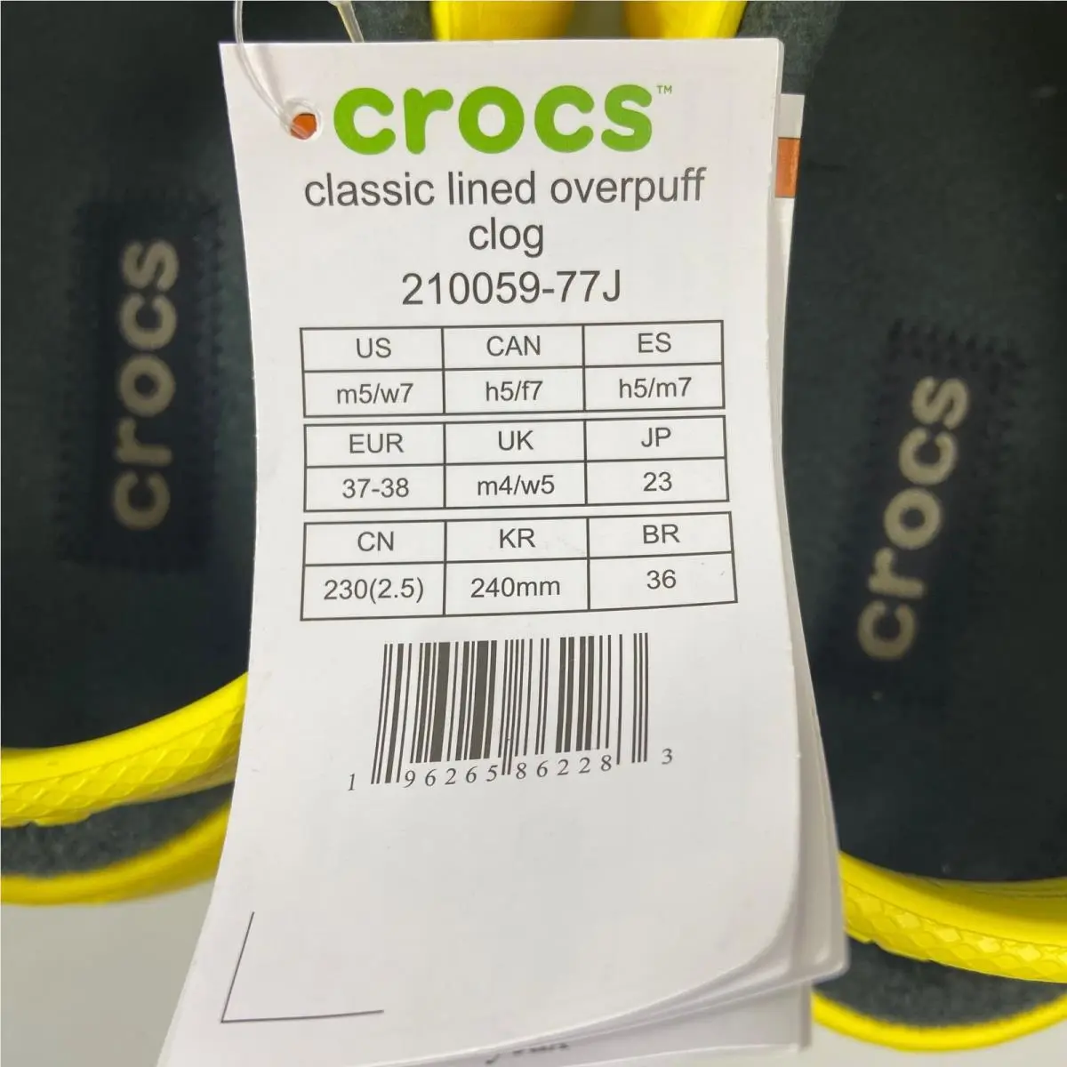 Crocs shoes - Classic Lined Overpuff Clog - Classic Lined Overpuff Clog - Yellow 4