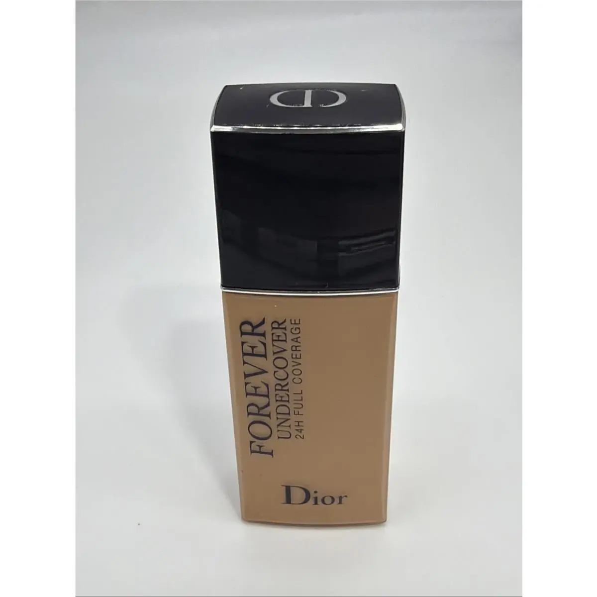 Dior Forever Undercover 24H Full Coverage Foundation 031 F9