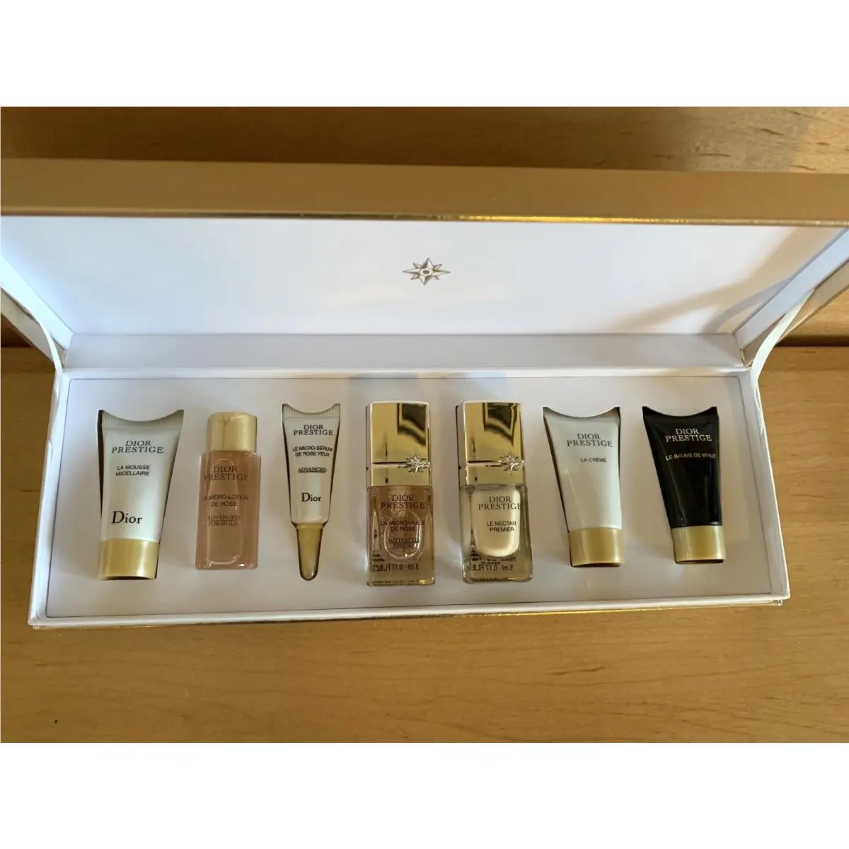 Dior Prestige Piano in Gold 7pieces Gift Deluxe Set