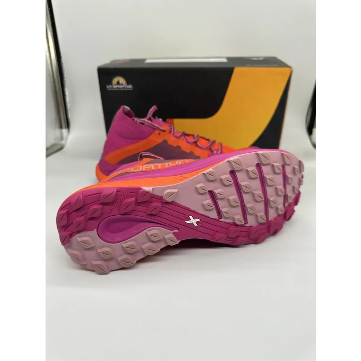 Lasportiva shoes - La Sportiva Mountain - Mountain - Orange, Pink 5