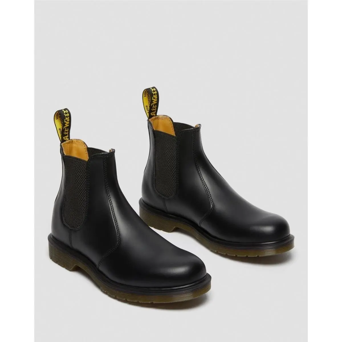 2976 Smooth Leather Chelsea Boots Black US Men 6 Women 7 by Dr. Martens
