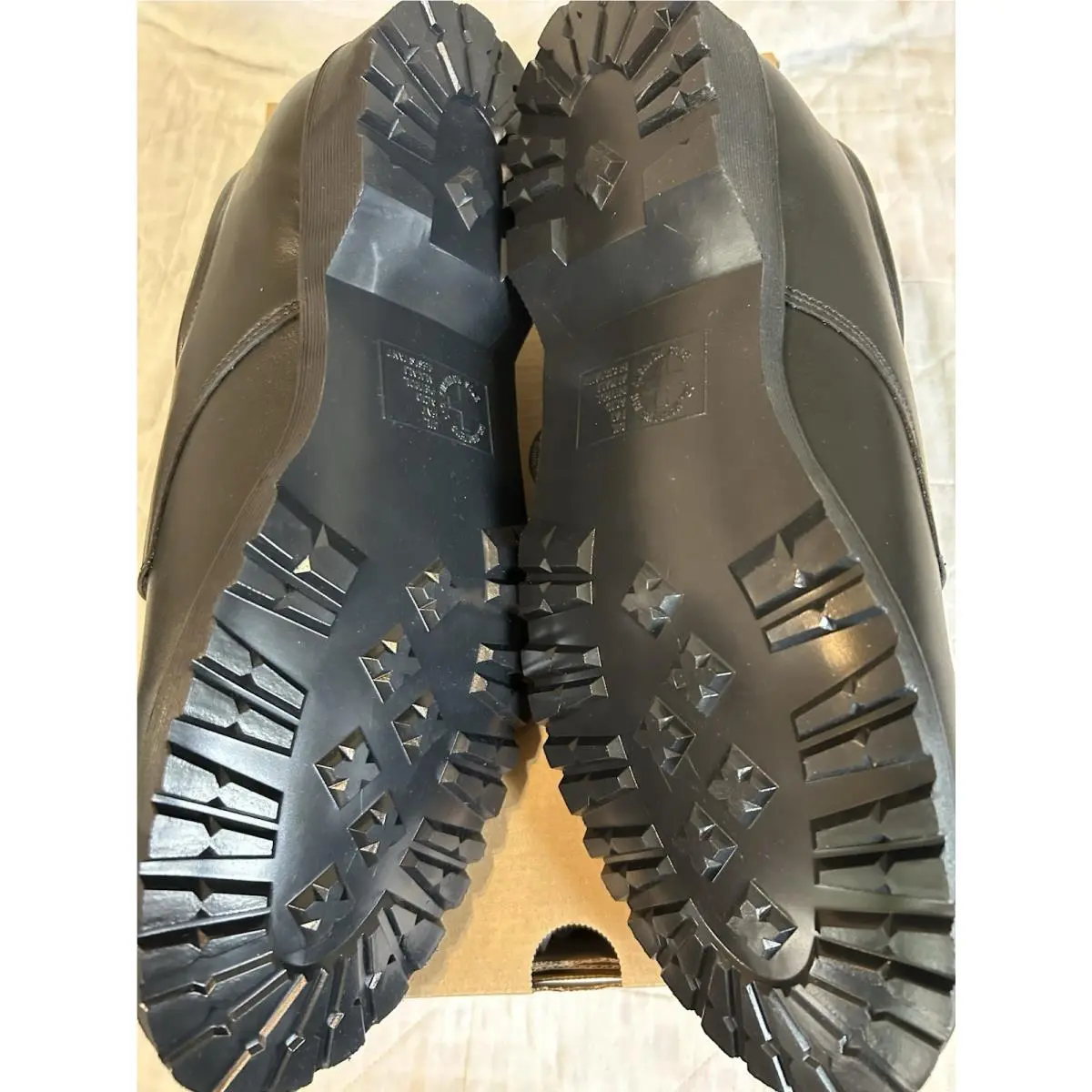 Dr. Martens shoes - Supreme - Supreme - Black 3