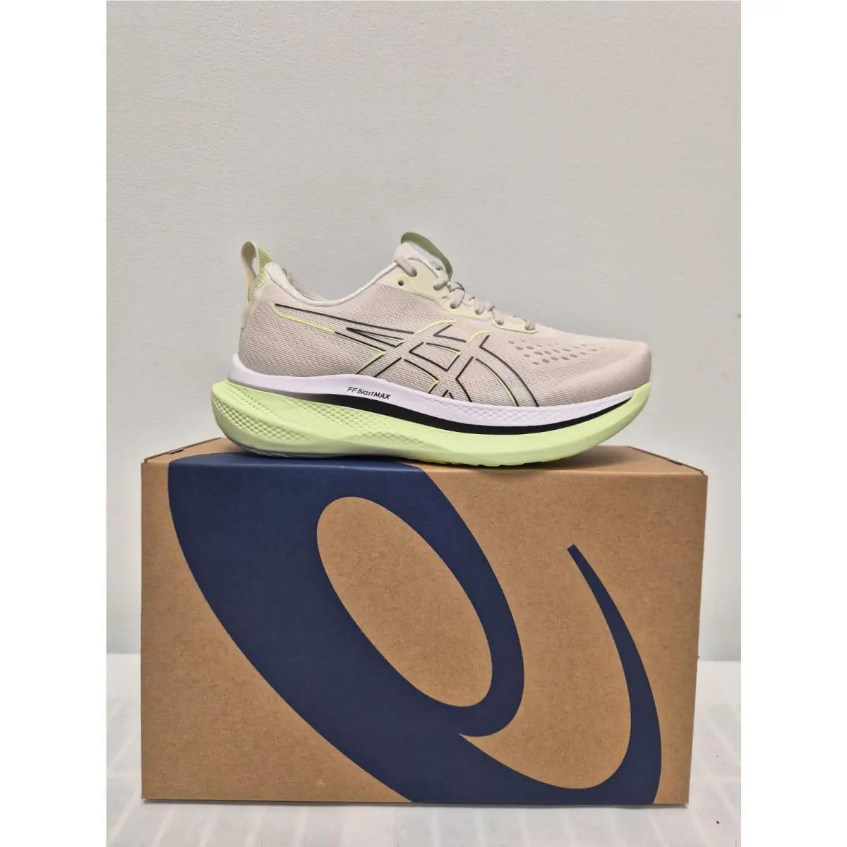 Asics shoes - ASICS GLIDERIDE MAX - GLIDERIDE MAX - 1012B691-200 - Birch 8