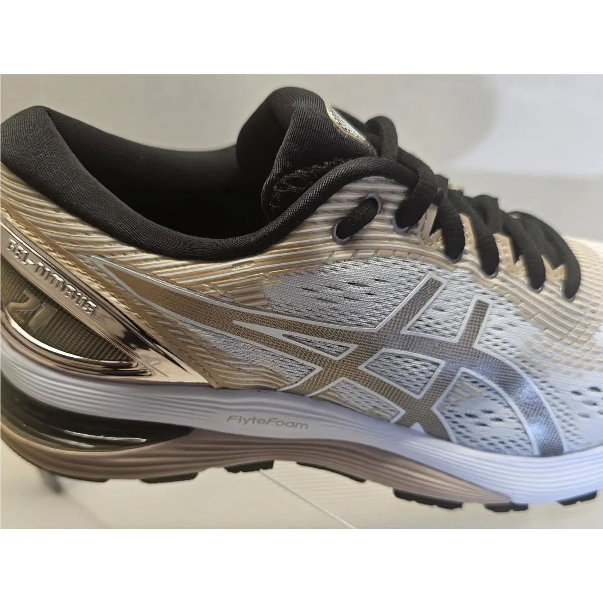 Asics shoes - ASICS GEL-NIMBUS 21 PLATINUM - PLATINUM - 1012A608-100 - White/Frosted Almond/Black 15