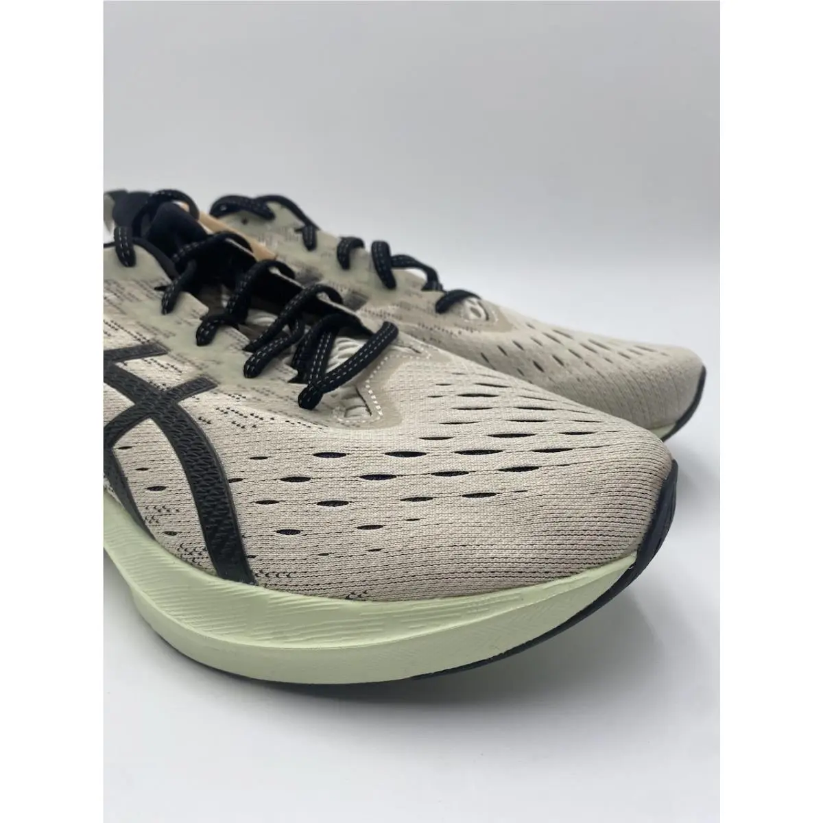 Asics shoes - ASICS Novablast - Novablast - White 0