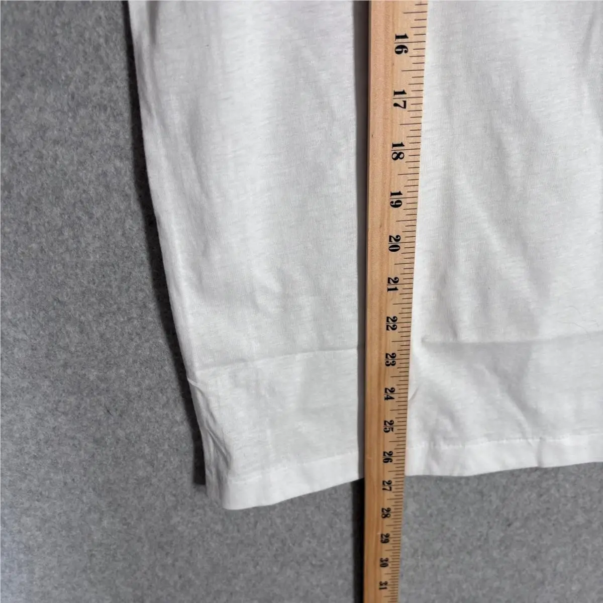 Fila clothing - White 8