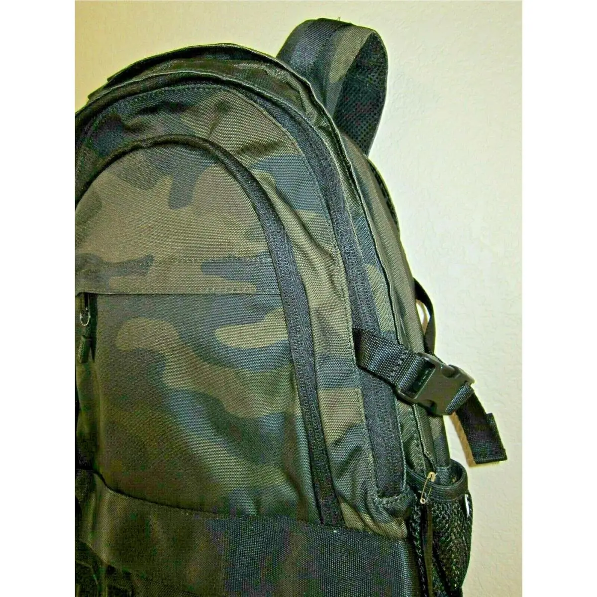 Victoria's Secret  bag  collegiate - Camo green black patch back to school full size, Exterior: see description 10