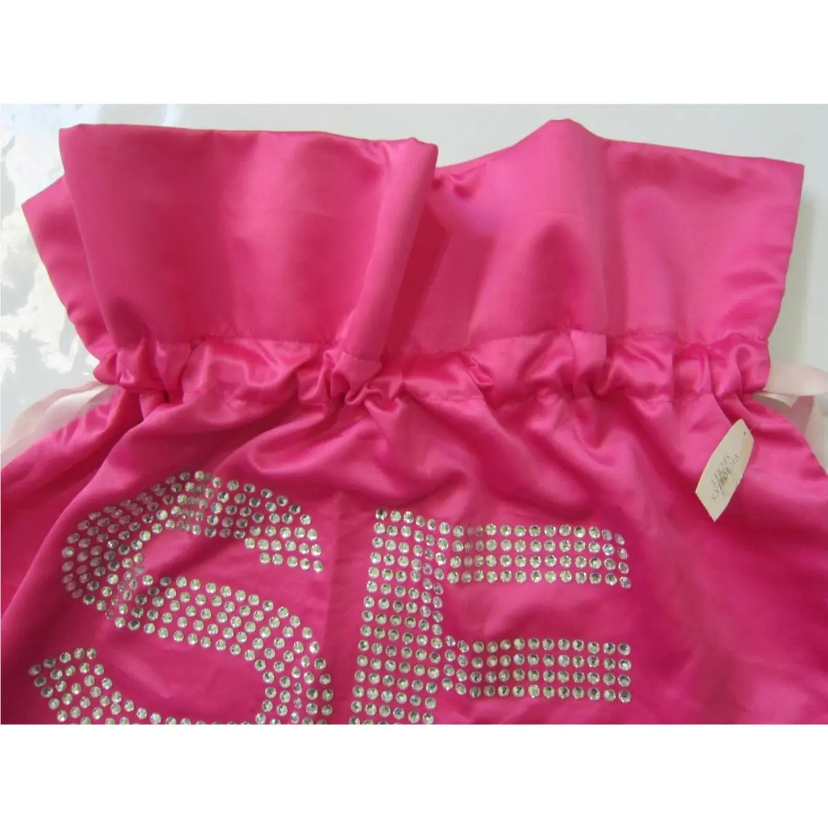 Victoria's Secret  bag   - s: Red, Raspberry Hot Pink silver stone vintage silky, Exterior: Red +Pink, Lining: Pink 19