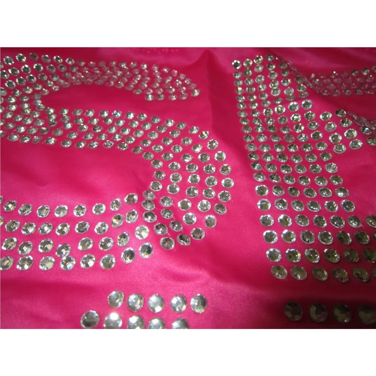 Victoria's Secret  bag   - s: Red, Raspberry Hot Pink silver stone vintage silky, Exterior: Red +Pink, Lining: Pink 22