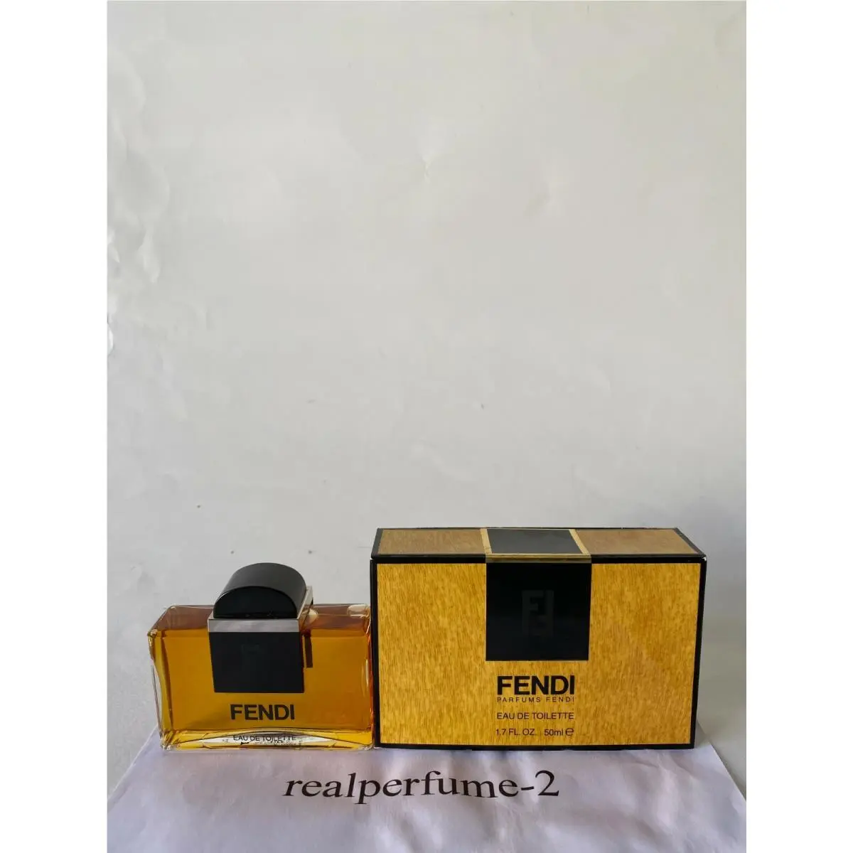 Women Eau De Toilette Splash 1.7 oz 50 ML . . Rare Real by Fendi