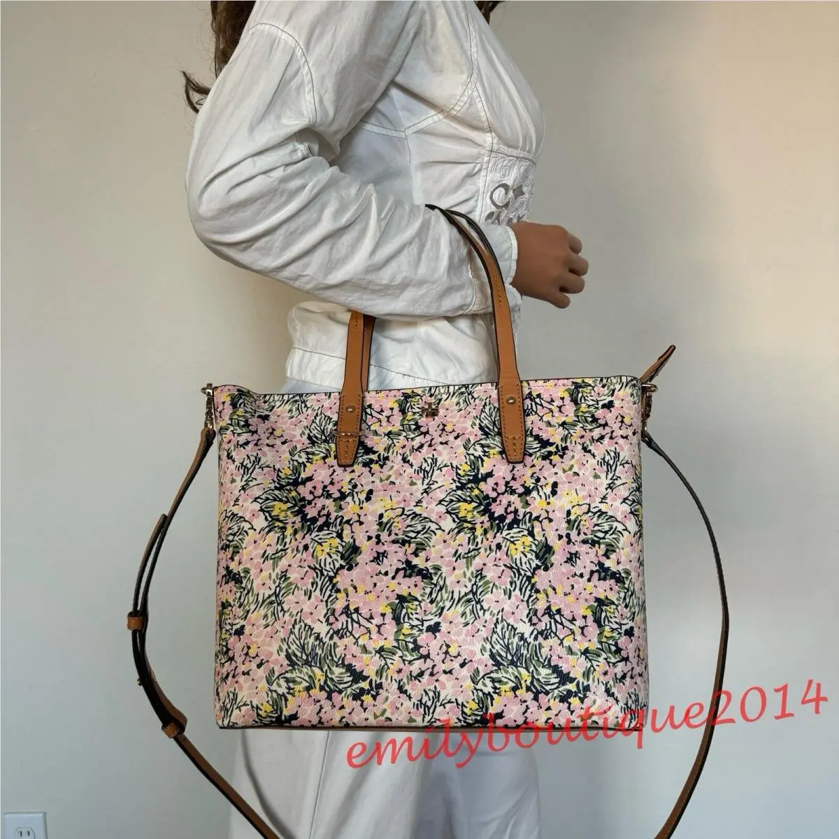 73098 Kerrington Zip Flower Field Canvas Tote Crossbody Bag by Tory Burch
