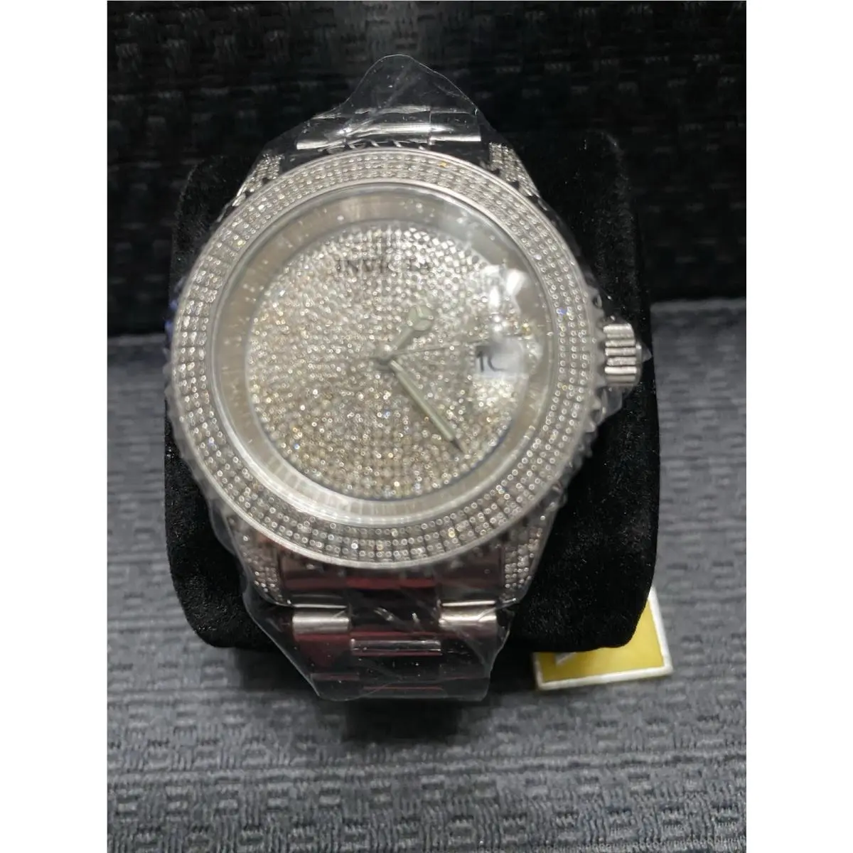 40mm Pro Diver W/4.15ctw Diamond Automatic Silver Tone Watch Model 35663 by Invicta